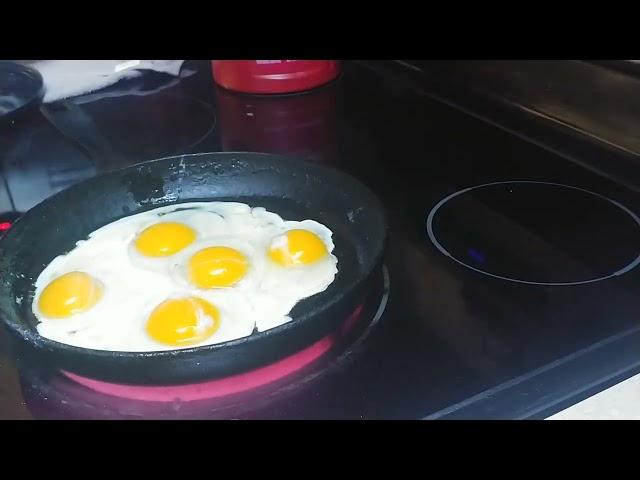 secret of cooking with cast iron without food sticking or burning #castiron #sticking #burned