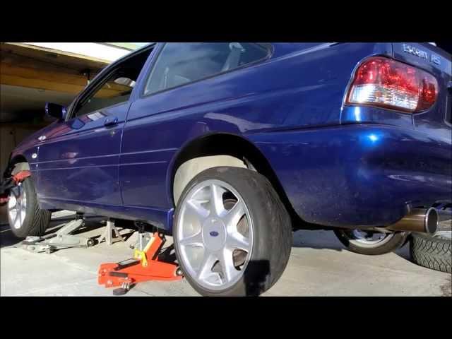 Ford Escort RS2000 4x4 - 4WD System Testing