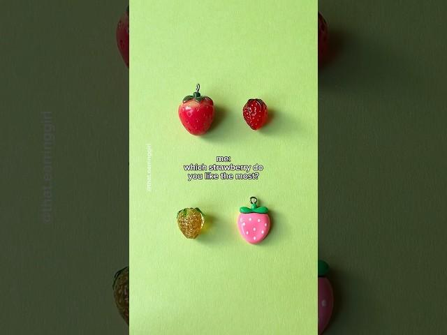 Strawberry Earrings #handmadejewelry #makingearrings #strawberry #cottagecore #beadsjewellery #diy