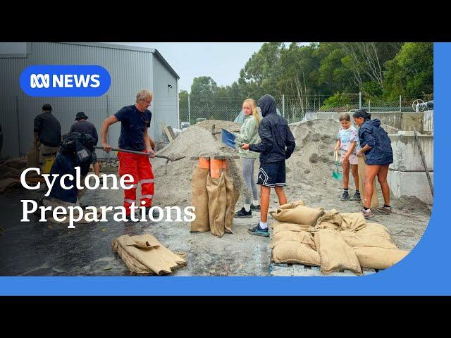 Cyclone Alfred expected to make landfall by Friday morning | ABC NEWS