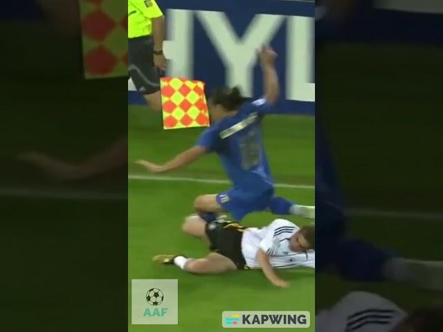 Philipp Lahm Signature Tackle | #shorts #germany #football #defender #cannavaro #lahm