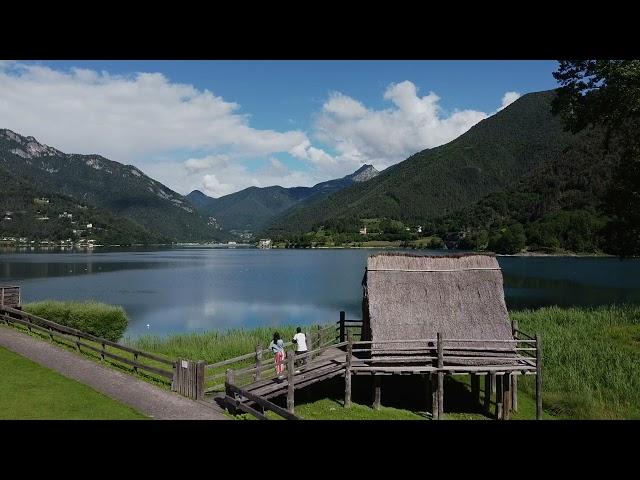 Museo delle Palafitte del lago di Ledro Visione con il drone