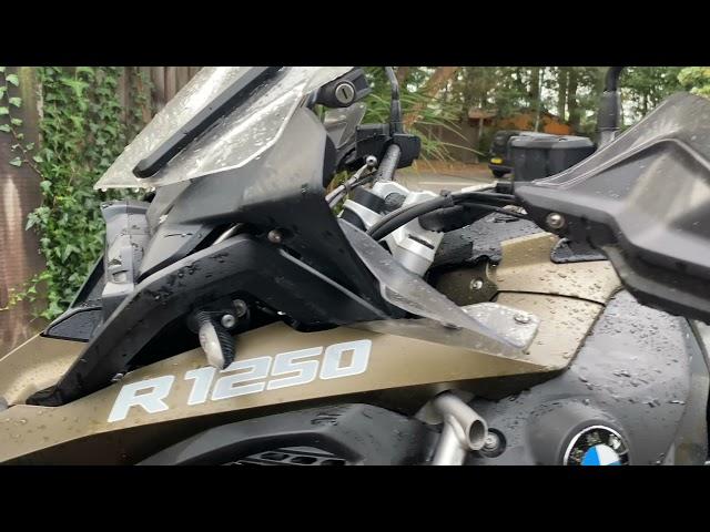 BMW 1250 GS gets a “trott full works” valet/protection package