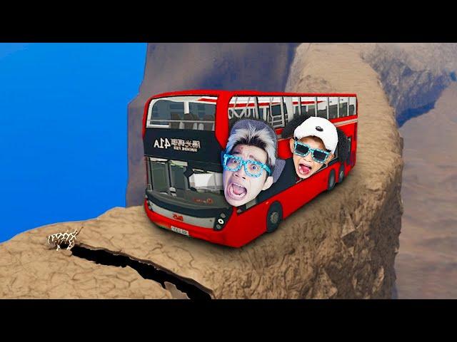 Kita Jadi Supir Bus Wisata Lewat Jalur Sempit Tebing Mengerikan di Pegunungan ROBLOX! 3 Warga T3W4S!