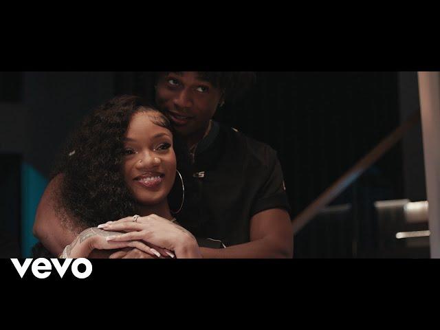 GloRilla - I LUV HER (feat. T-Pain) (Official Music Video)