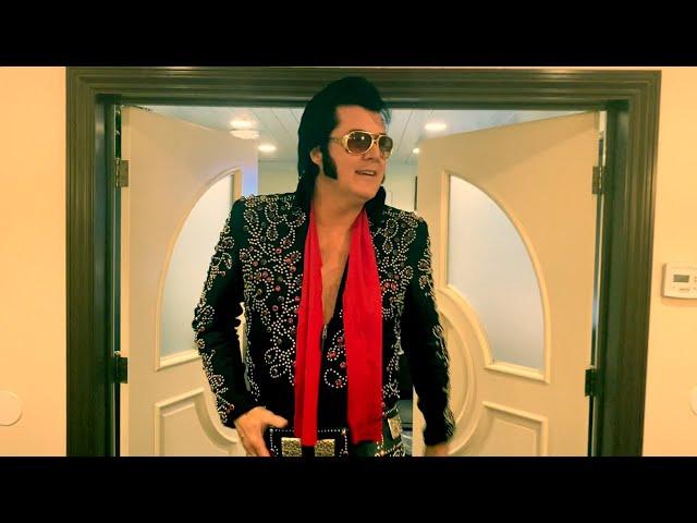 Elvis has Entered the Building | Graceland Wedding Chapel, Las Vegas