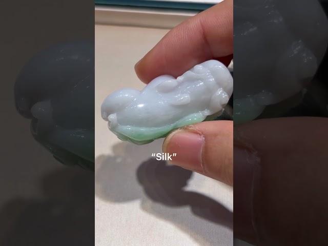 Texture is always an important factor to evaluate jade quality. #jade #jadejewelry #jadeitejade