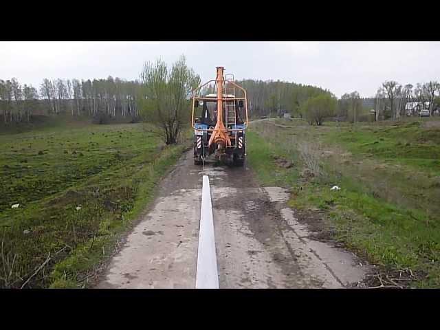 БМ-205Д растаскивает стойки