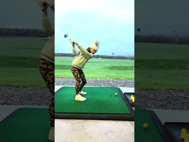 Driver #girlgolfer #golf  #golfgirl #golfskill #golfswing #juniorgolfer #golfing #drivingrange