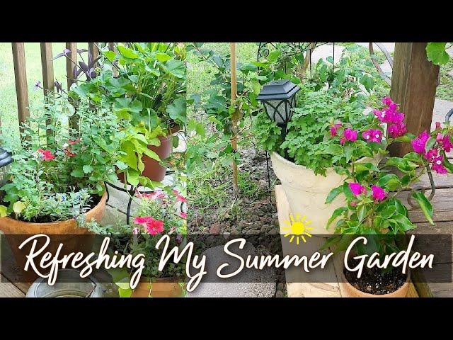 SUMMER GARDEN REFRESH | WEEDING FLOWER BEDS & PLANTING PERENNIALS | ROBIN LANE LOWE