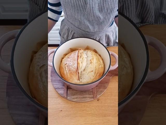 Nothing smells better than fresh sourdough bread! #sourdough #asmr #baking #beautiful