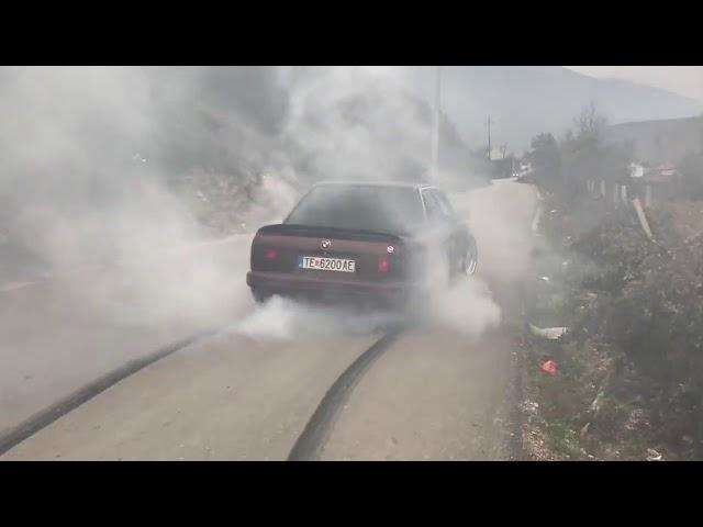 BMW E30 325i BURNOUT