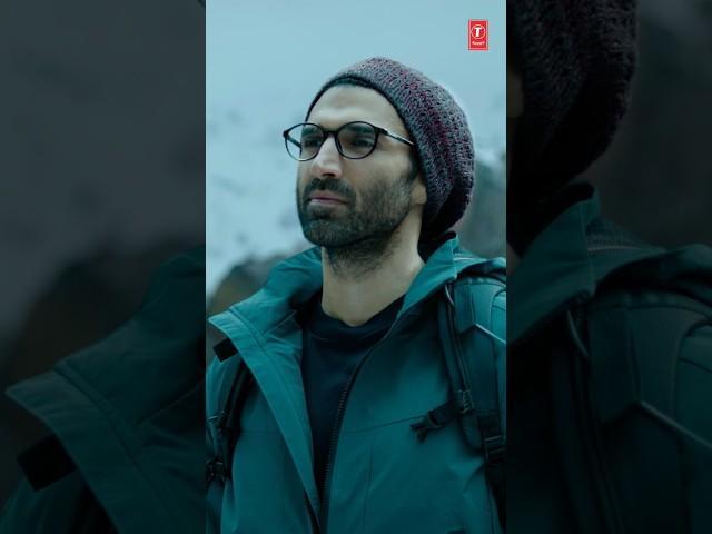 Metro...In Dino Life | Aditya Roy Kapoor, Sara K, Ali F, Fatima S, Pankaj T, Neena G, Anupam K
