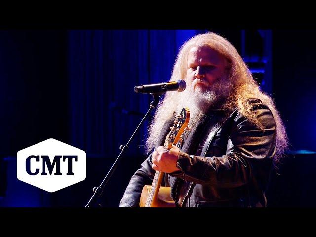 Jamey Johnson Performs "Angels Among Us" | CMT Giants: Alabama