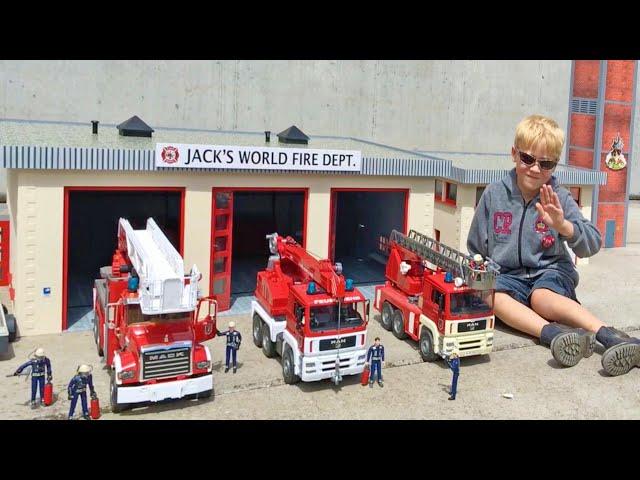 BRUDER FIRE TRUCKS    Feuerwehrmann Jack Jack