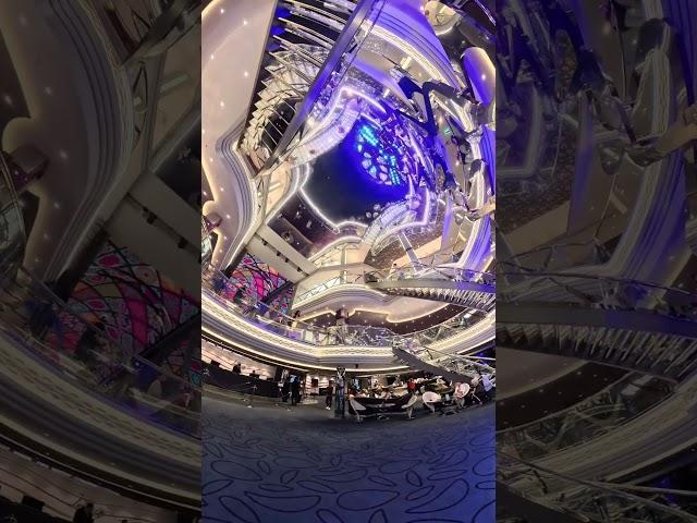 msc bellissima 榮耀號施華洛世奇水晶樓梯20250605 #msc #mscbellissima #郵輪 #insta360x5 #cruiseship #swarovski