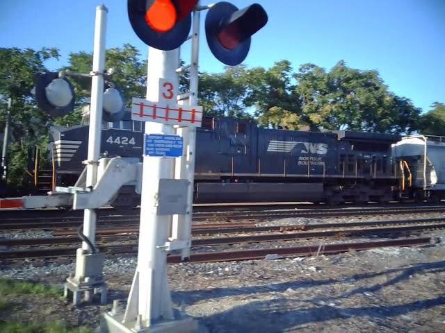 Railfanning At The Dundas Sub on Rectory St London ON August 31 2023