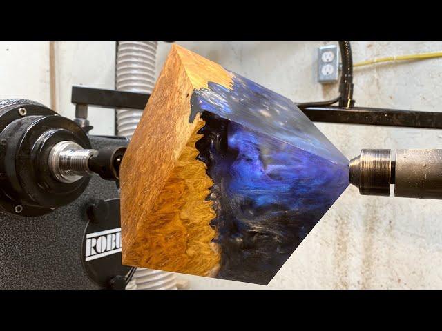 Woodturning:  Not enough corners! 