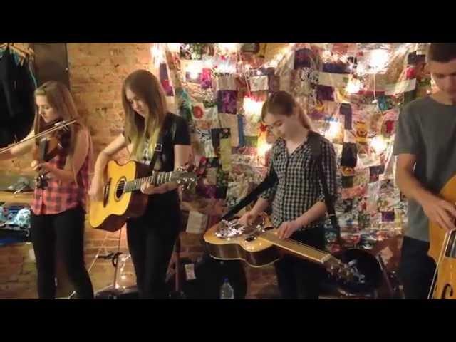 Paige Anderson & The Fearless Kin "Sink or Swim" 2015-05-02 The Mint. Grass Valley, CA.