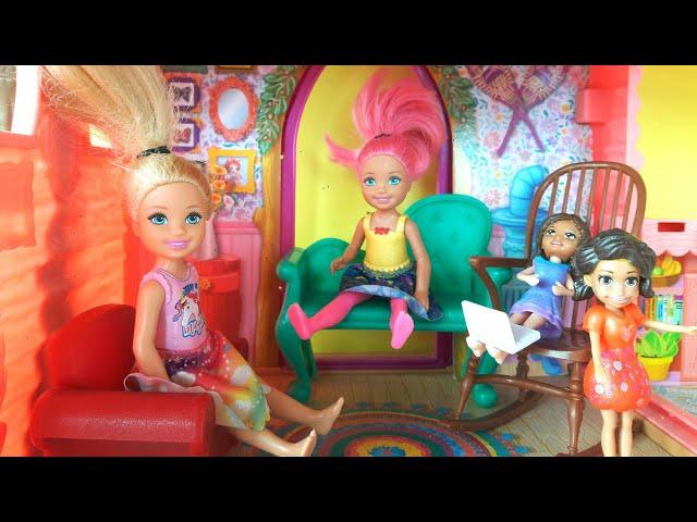 Polly Pocket Not Playing With Friend Spends Time With Tablet