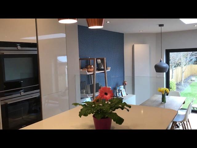 Handleless Kitchen Project - Arctic White Quartz, Pearl Grey Kitchen Cabinet, Belfast Sink