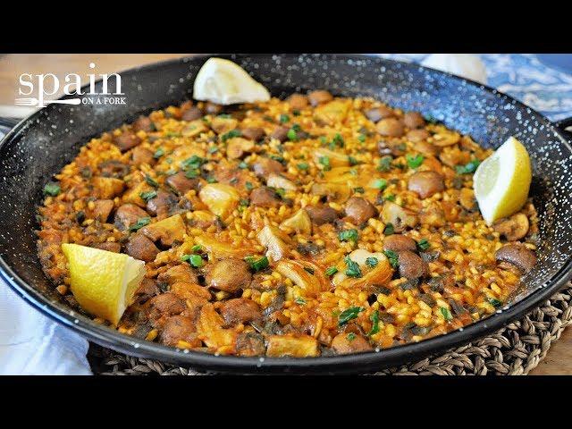 Spanish Vegan Paella with Portobello Mushrooms & Roasted Garlic