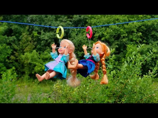 Zipline ! Elsa & Anna toddlers - Barbie - fun adventure - Lego