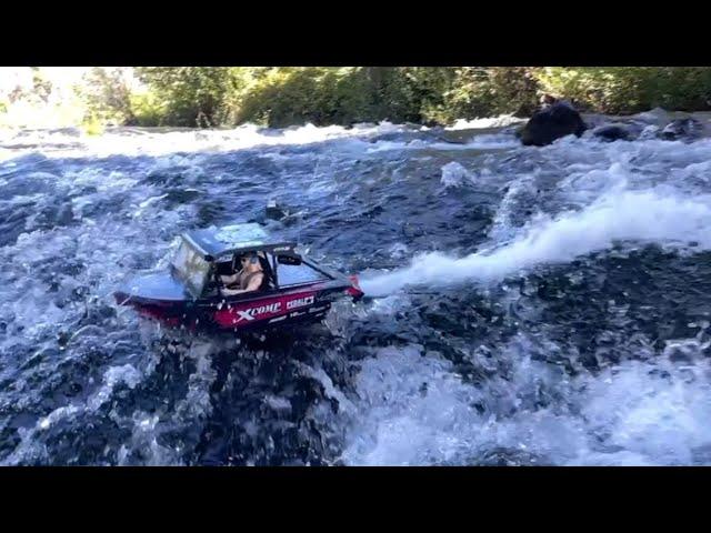 1/6 SHREDDY JETBOAT vs gnarly rapids @proboatmodels @ShreddyLyfestyle