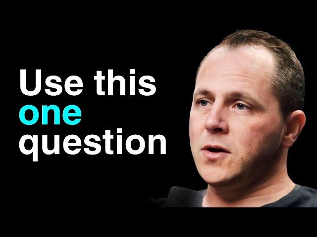 How An Interrogation Expert Spots A LIAR - Chase Hughes