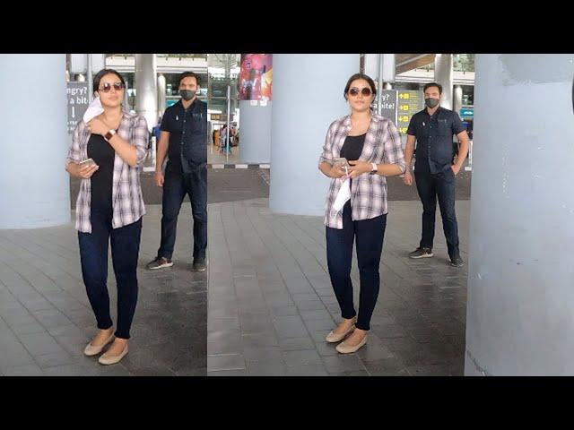 Actress Poorna EXCLUSIVE Visuals @ Hyderabad Airport | MS Entertainments