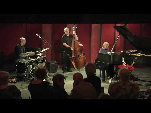 Beegie Adair Trio LIVE - Besame Mucho