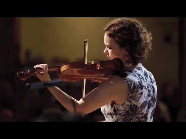 Hilary Hahn plays J.S.Bach Violin Concerto No.1 in a minor BWV1041-Deutsche Kammerphil. Bremen