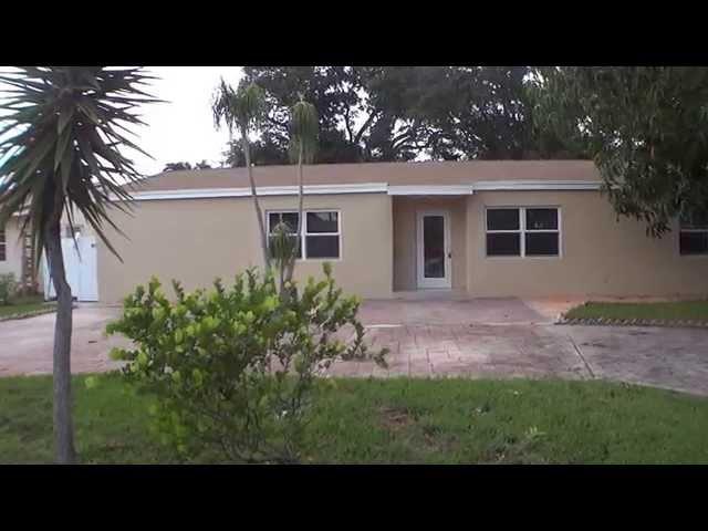 Home for Rent in West Palm Beach: Lantana Home 3BR/2BA by West Palm Beach Property Management