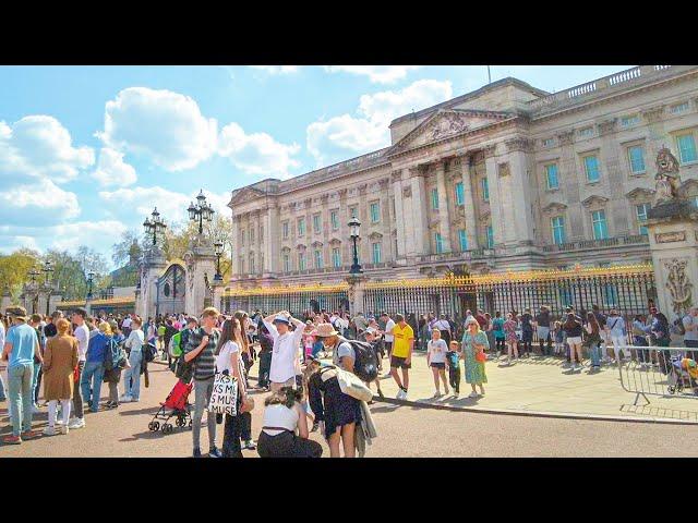 London Spring Walk - Buckingham Palace, Green Park to Piccadilly Circus