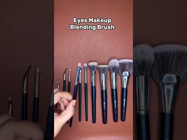 Types of Makeup Brushes