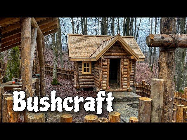 Escape to Nature: Building a Cozy Bushcraft House in the Forest