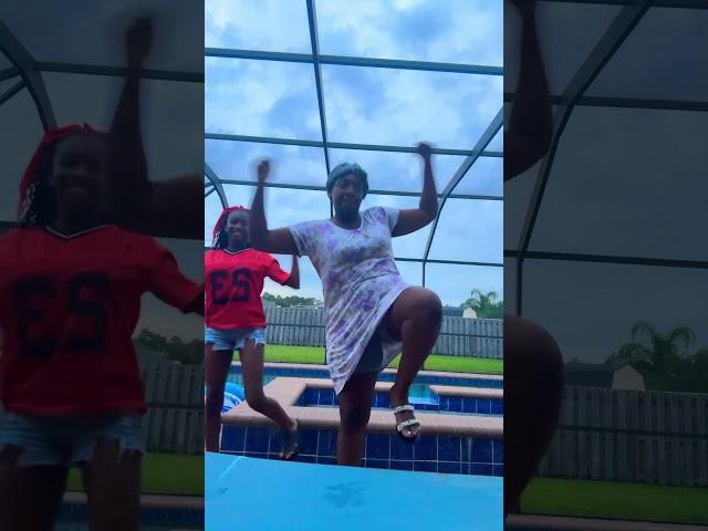 Bigma Tired Of Amari lol #grannydance #bigmama #tiktok #fyp