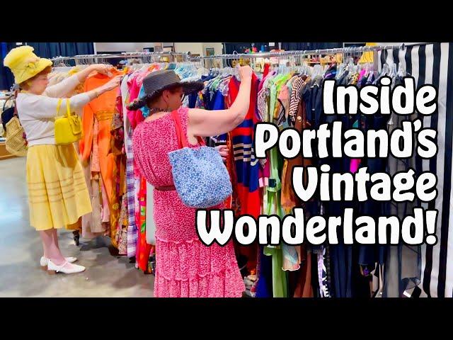 Epic Vintage Market Tour: Antique Décor, Rare Fashion & Unseen Collectibles!