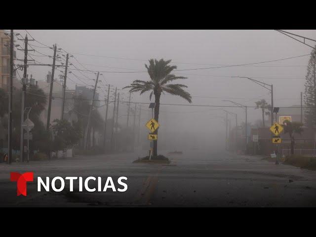 En Tampa sube el agua cada minuto por la marejada ciclónica que provocó Helene | Noticias Telemundo