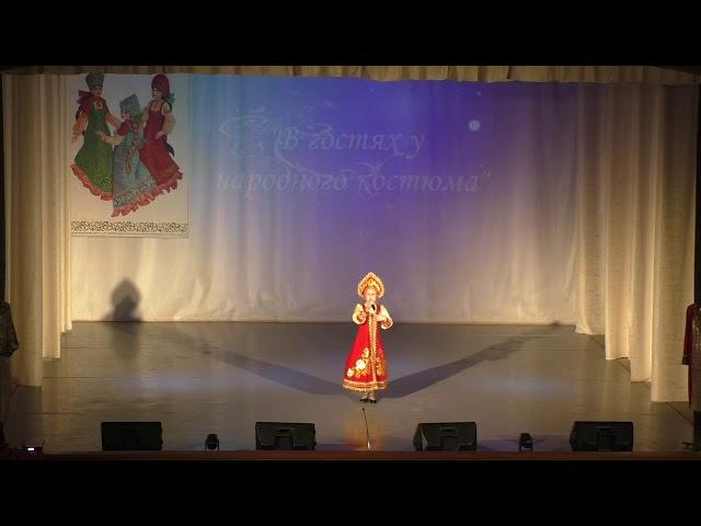 песня " Русские умельцы" народный вокал. Кристина Бойко 10 лет.