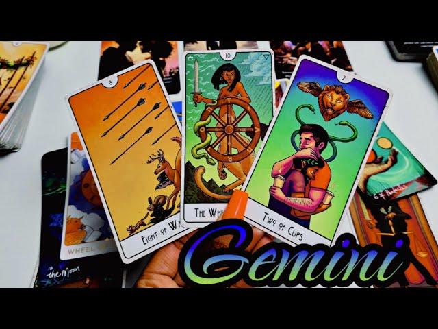 GEMINIWHEW! LITERALLY LOVE AT FIRST SIGHT Tarot LOVE Reading #tarot