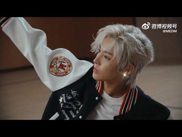 20241102 Hou Minghao's Behind-the-scenes footages from the MEDM Ambassador's TVC shoot!