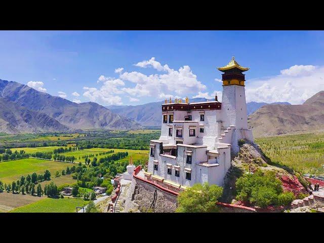 How It Looks Like of the First Palace in Tibet? How about the Smallest but Holiest Lake of Tibet?