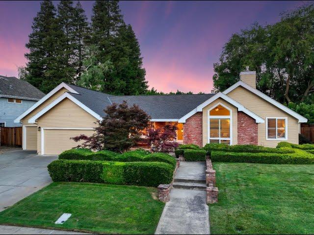 Nestled in a picturesque neighborhood near the scenic American River Parkway!