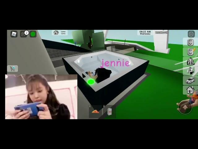 Jisoo and Jennie from BLACKPINK playing to Roblox Brookhaven (FAKE VIDEO)