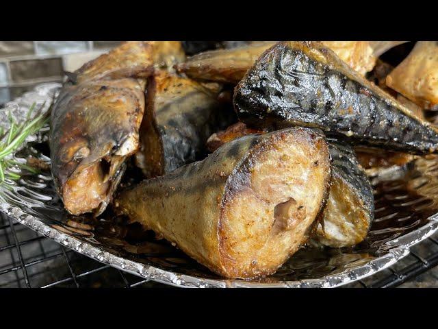 HOW TO MAKE NICE AND TASTY GRILLED MACKEREL AT HOME!  This is how I grill it at home to SAVE money 