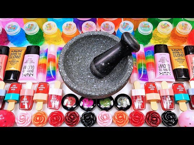 Satisfying Video Mixing Makeup Cosmetics Glitter Squishy Balls into Glossy Slime GoGo Slime ASMR