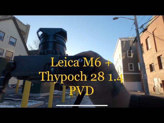 Leica M6 + Thypoch 28 1.4 | Street Photography in a small city day after Christmas | What I Saw: EP3