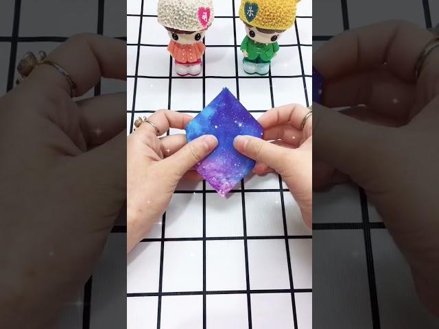 Small paper gift box preparation