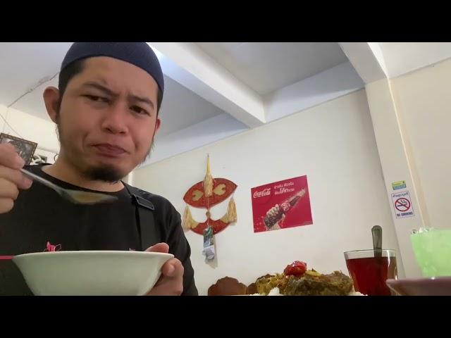 KEDAI NASI BERLAUK PAGI DI CHE HE TAKBAI | MASAKAN NAKORNSRITHAMMARAT TAPI TAK PEDAS SANGAT ‼️